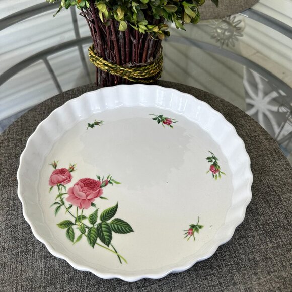 Christineholm 9 1/2" Porcelain Rose Pattern Quiche/Pie Baking Dish - Picture 2 of 7